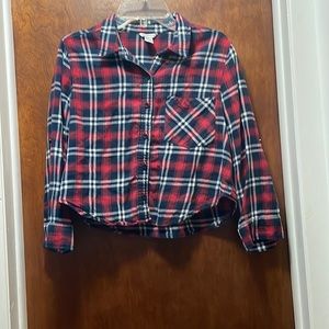 Crop flannel, size: S, color: red, blue and white, brand: forever21